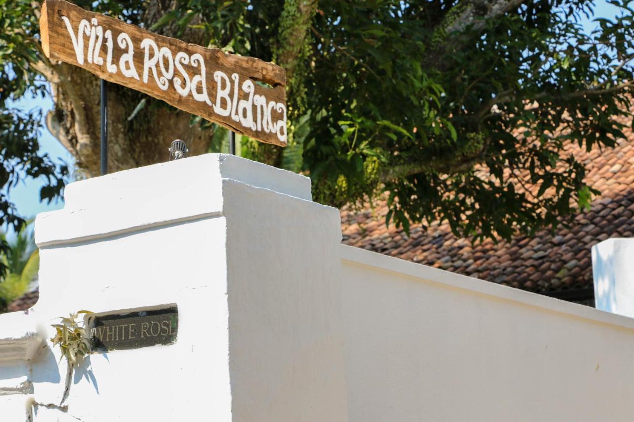 Villa Rosa Blanca Galle Esterno foto